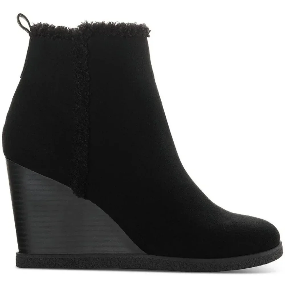 SUN + STONE Black Faux Fur Wedge Boots Size 8.5 Camillia Macy’s NEW $80 msrp